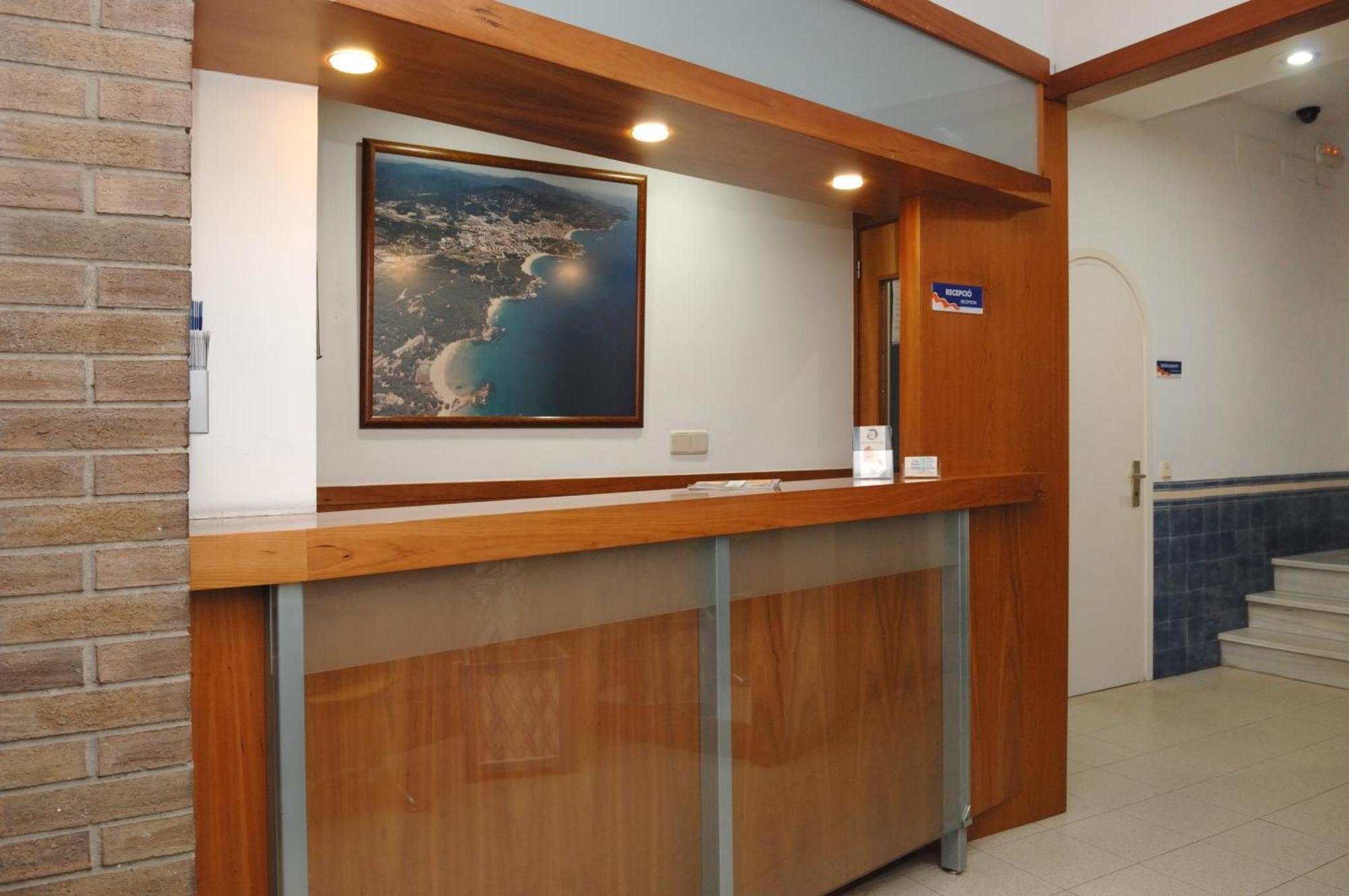 Almirall Apartaments Лорет де Мар Екстериор снимка
