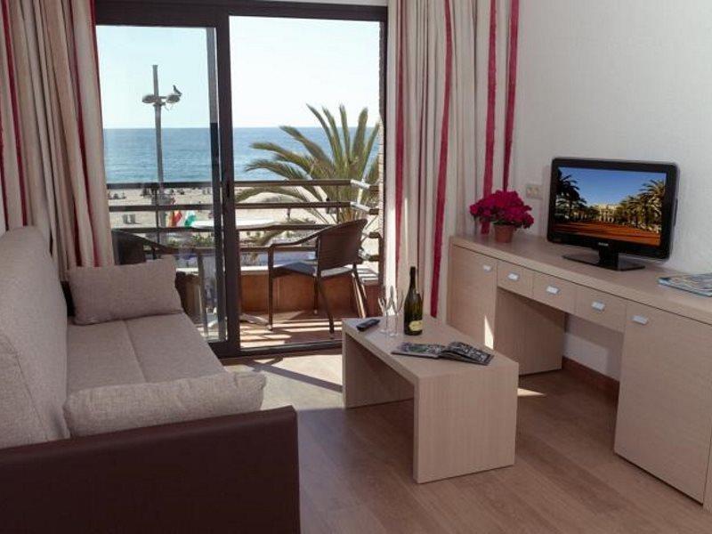 Almirall Apartaments Лорет де Мар Екстериор снимка
